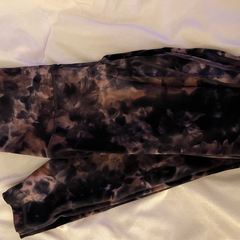 lululemon athletica Black and Brown Tie-Dye Leggings